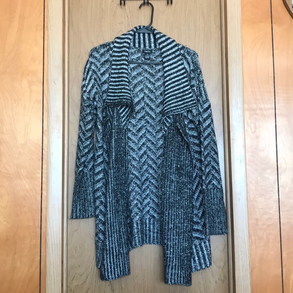 Ladies throwover Sweater